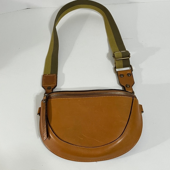 Sundance Handbags - Sundance Belt Bag. Tan Leather with Green Stripe Hip Belt. Made in Italy.